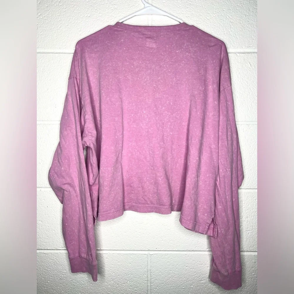 < Pink Victoria's Secret Women's Long Sleeve Cropped Henley > - Picture 4 of 5
